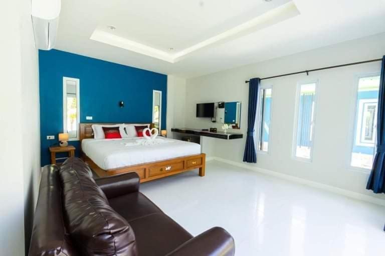 Coco Sea Bangpo Resort Ban Bang Po Exterior photo